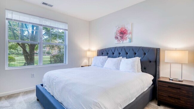 Foto del edificio - 12000 Main Campus Dr