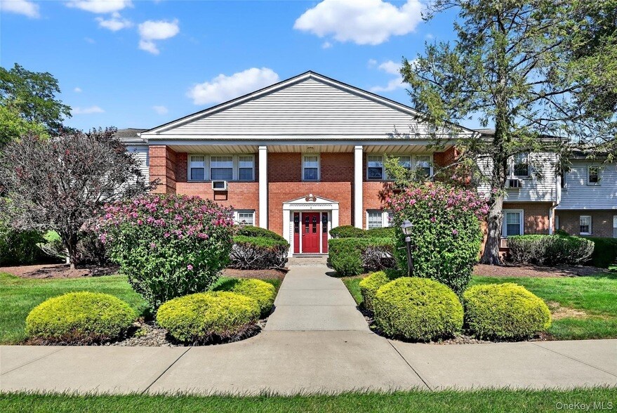 Foto principal - 16 Roundtree Cir