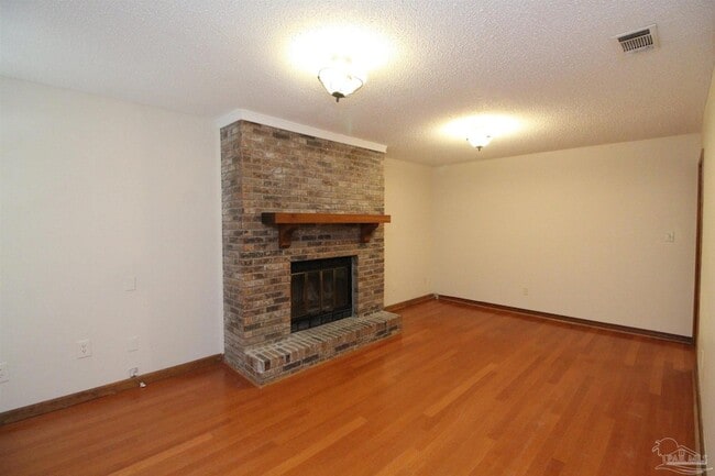 Building Photo - 5705 Bronco Pl