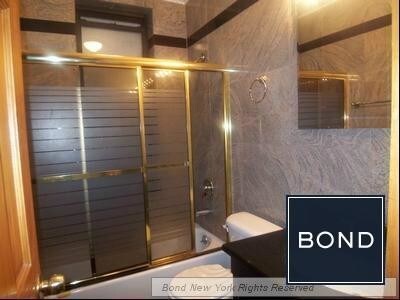 Foto del edificio - 3776 62nd St