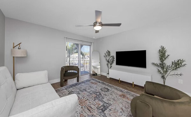 Building Photo - 4355 FL-60