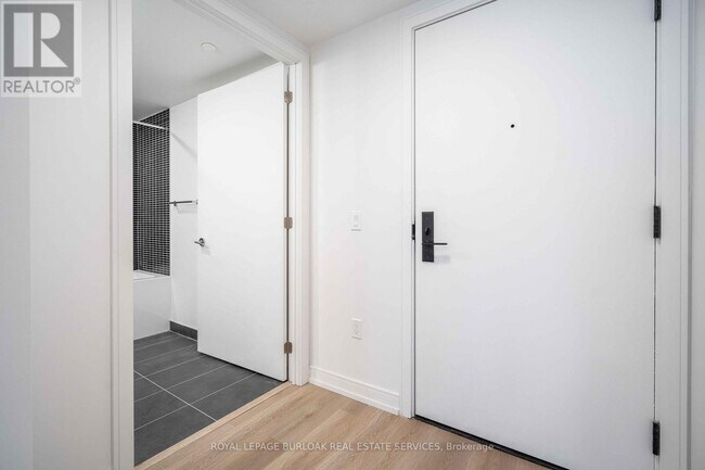 Photo du bâtiment - 1 Jarvis St