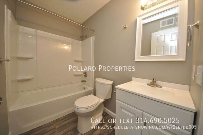 Building Photo - 6 Westwood Village