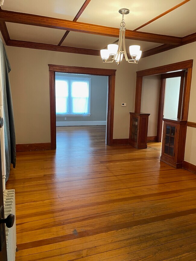 Building Photo - 264 Mendon Ave