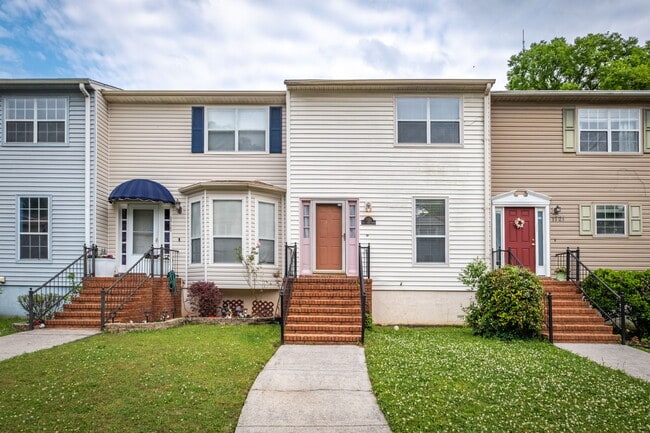 Building Photo - 1723 13th Ct S