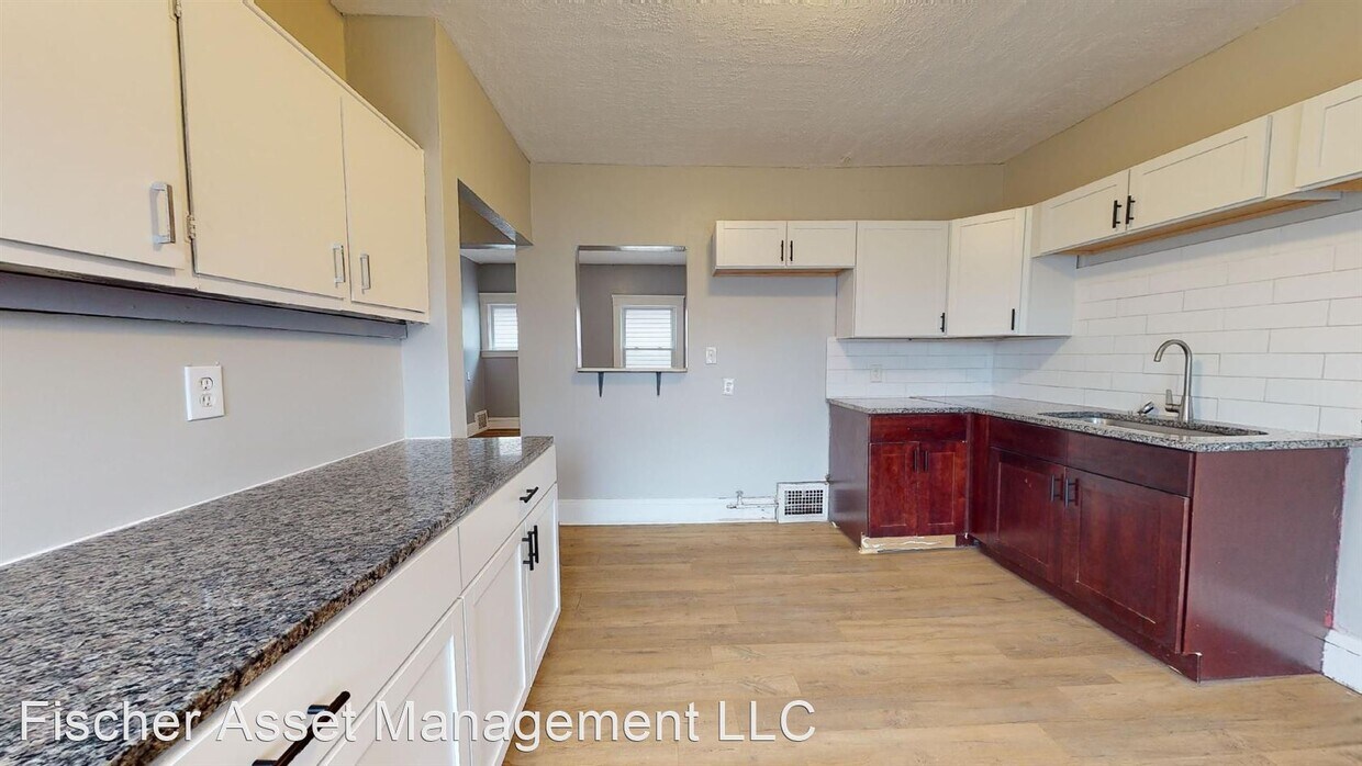 Primary Photo - 3 br, 1 bath Apartment - 3213 Louisiana Av...