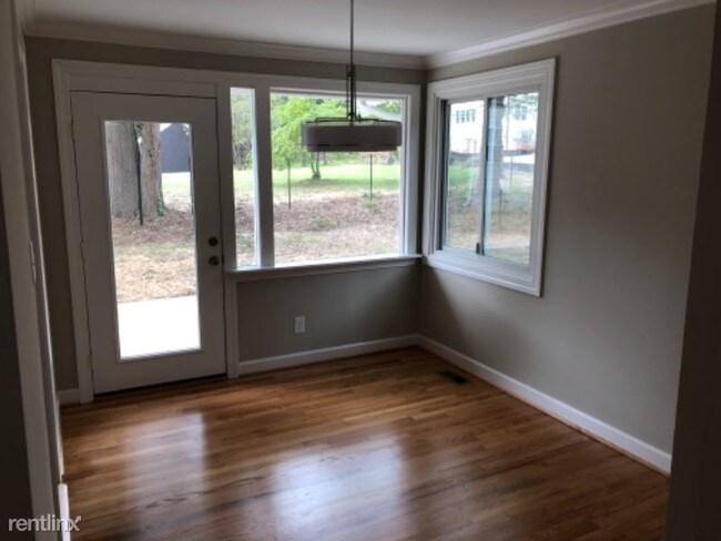 Building Photo - 3 br, 2 bath House - 3412 Bradley Pl