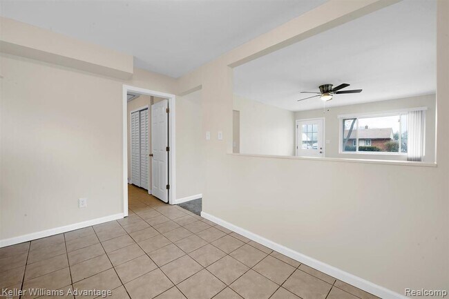 Building Photo - 11140 Ocalla Dr
