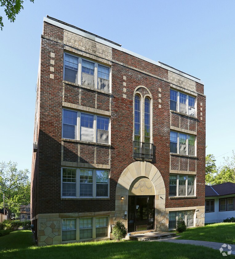 Foto principal - 2040 Grand Ave