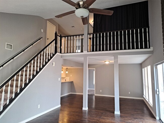 Building Photo - 2917 Bassingham Dr