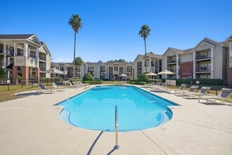 Building Photo - Palm Club Apartment Homes