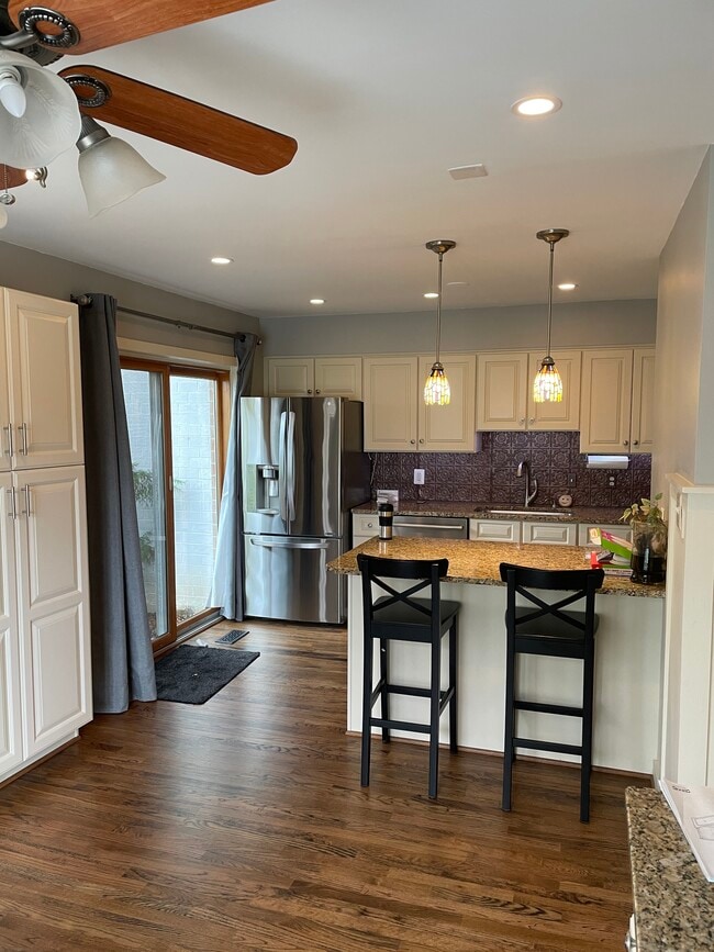 Foto del edificio - 7527 Broken Staff