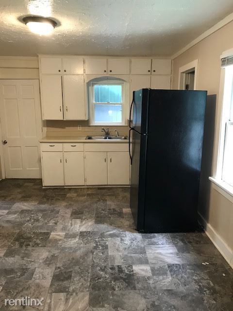 Foto del edificio - 3 br, 1 bath House - 1270 Flower Ave