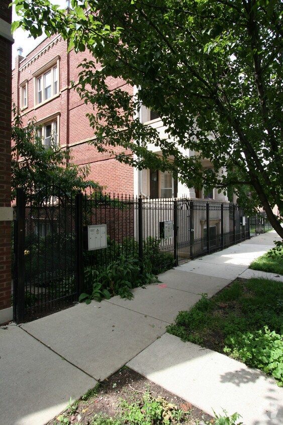 Foto del edificio - 2657 W Iowa St