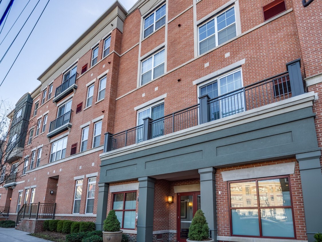 443 2nd St, Jersey City, NJ 07302 Condo for Rent in Jersey City, NJ