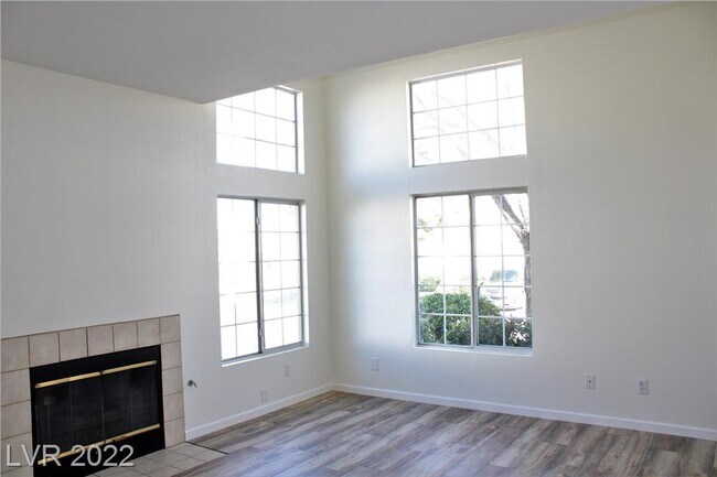 Building Photo - 2901 Aztec Lily Ln