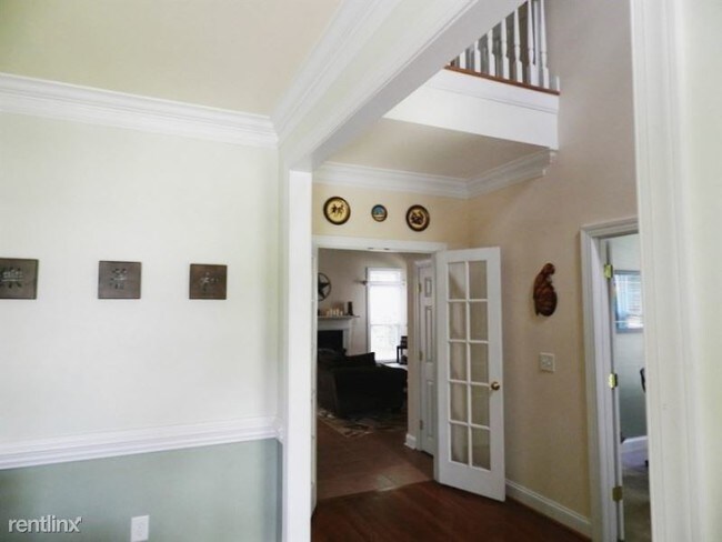 Building Photo - 1225 Whitetail Dr