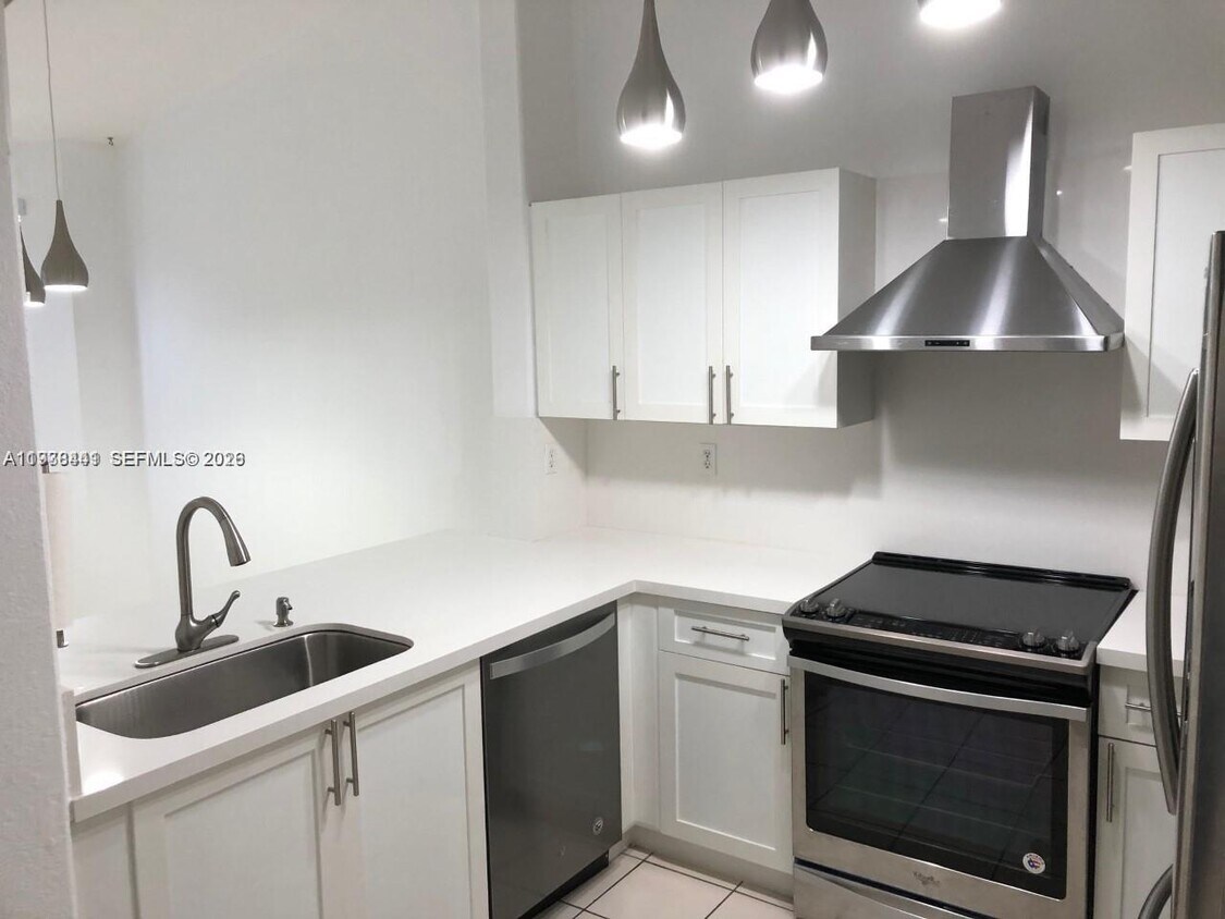 Foto del edificio - 2925 SE 16th Ave