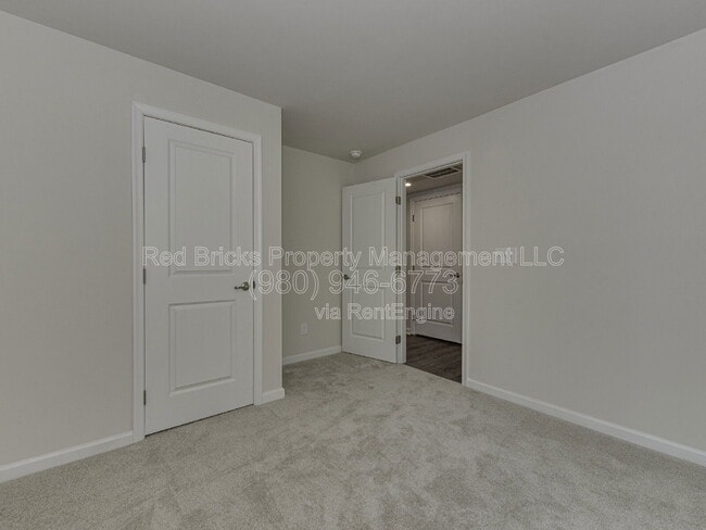 Building Photo - 1011 Ketchum Ct