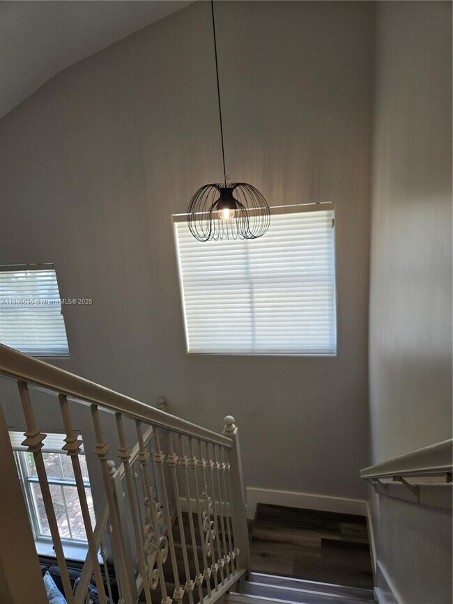 Foto del edificio - 4874 NW 111th Ct