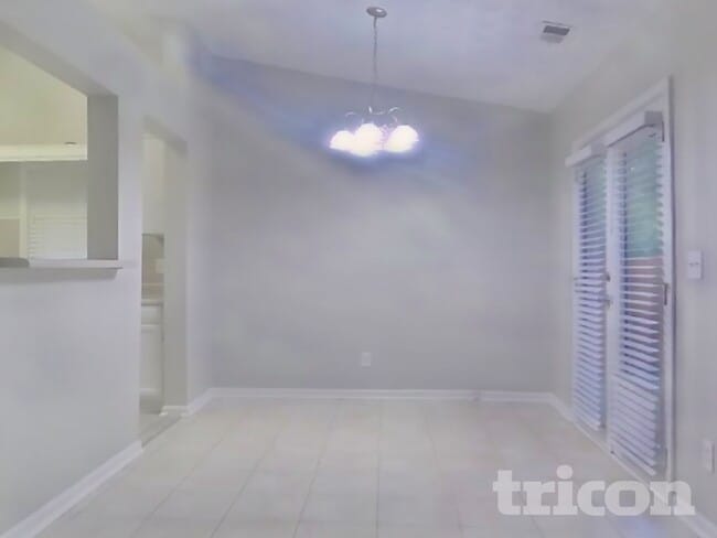 Building Photo - 811 Riverstone Ln