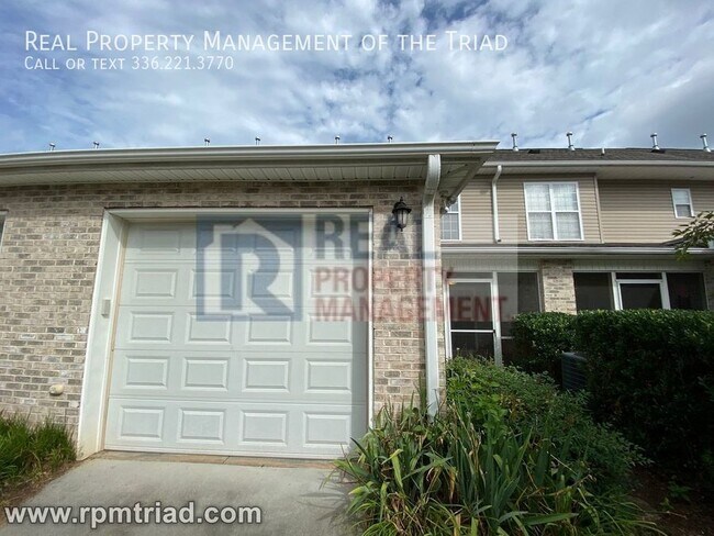Building Photo - Beautiful 2br/2.5ba Townhome for rent in W...