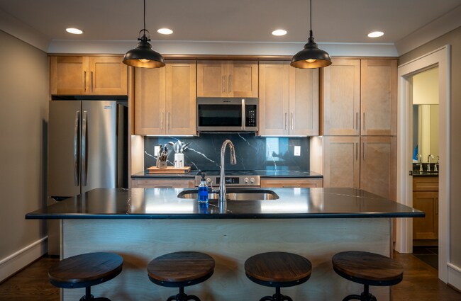 Foto del edificio - 2030 W Trade St