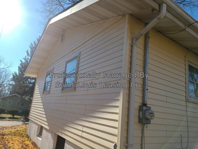 Building Photo - 113 Bayview Dr