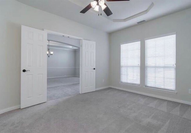 Building Photo - 1500 Taylor Ln