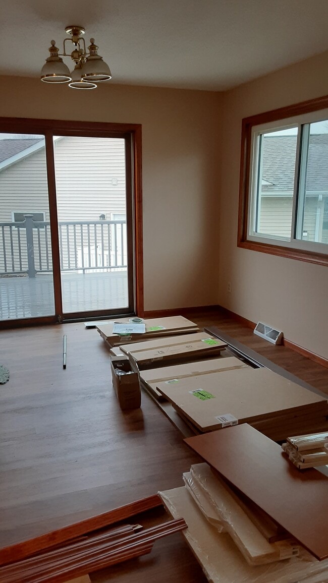 Dinning Room - 800 Windhill St.