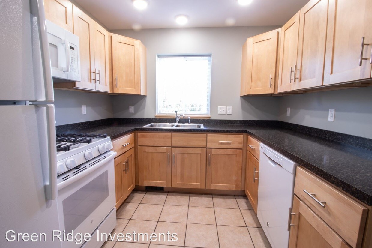 Foto principal - 850 Grand Ave NE