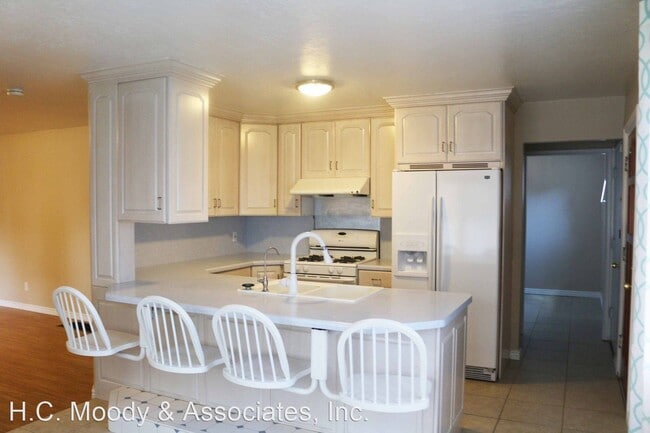 Building Photo - 4 br, 2 bath House - 7585 S. 1000 E.