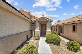 Building Photo - 5028 Nardini Ave