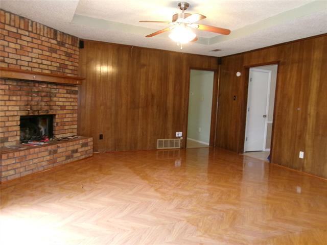 Foto del edificio - 1022 S Center St