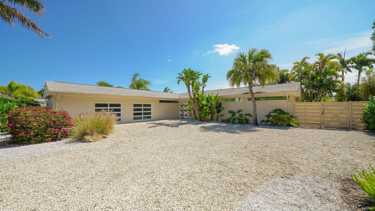Primary Photo - Lido Shores