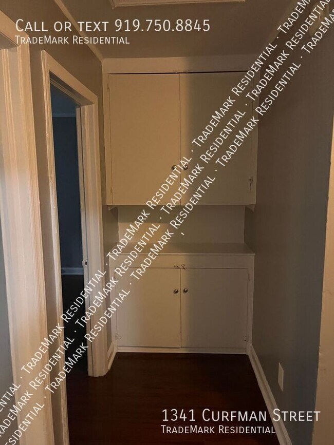 Building Photo - 1341 Curfman St