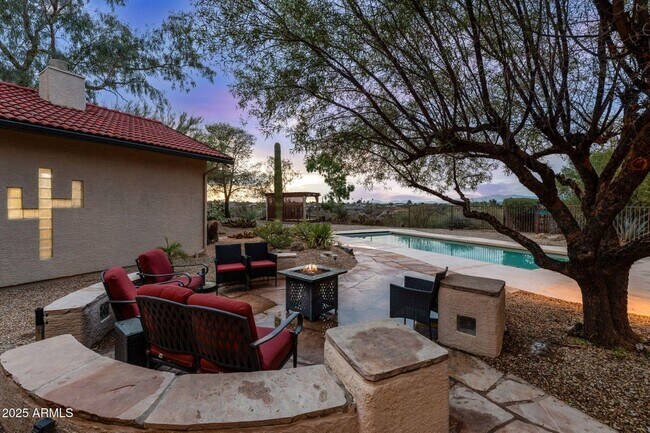 Foto del edificio - 1710 W Camino Dr