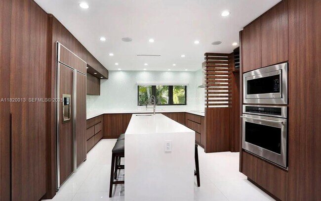 Foto del edificio - 6611 Leonardo St