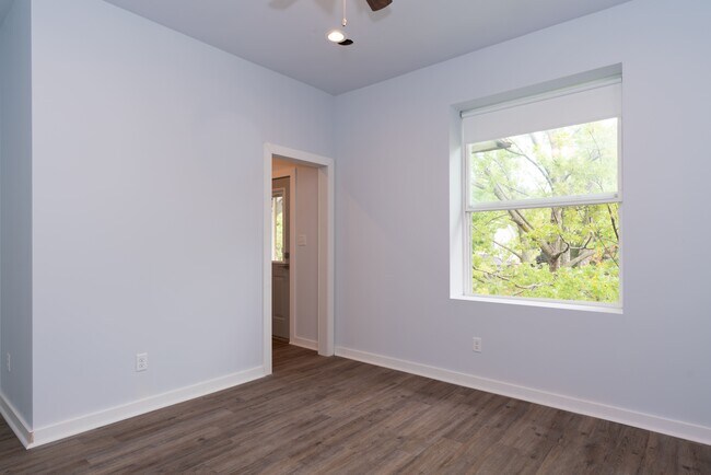 Master Bedroom - 4914A Devonshire Ave