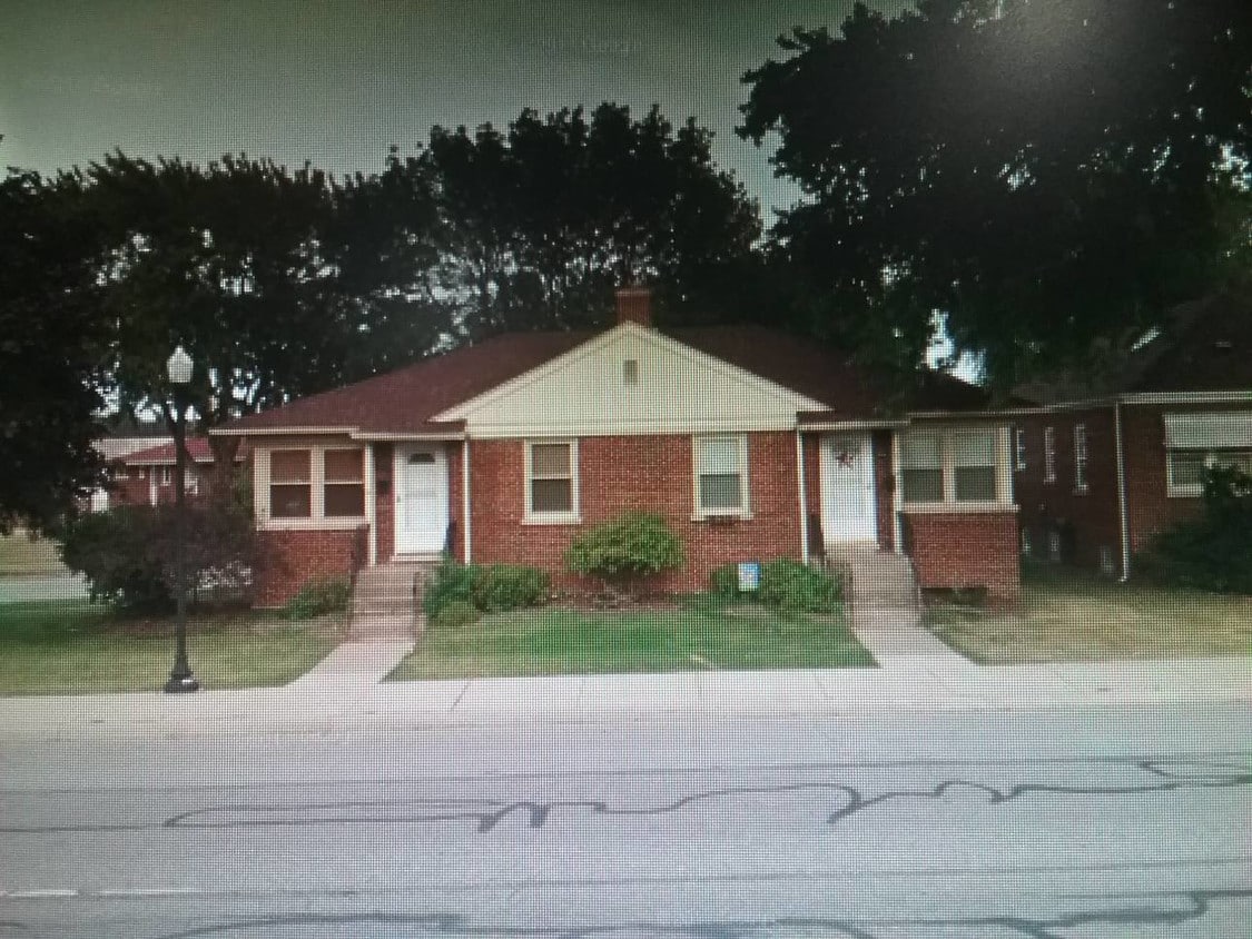 Primary Photo - 1503 Calumet Ave