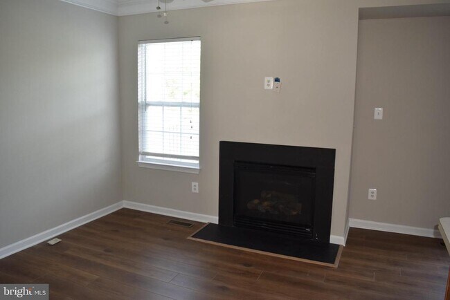 Foto del edificio - 7082 Water Oak Rd