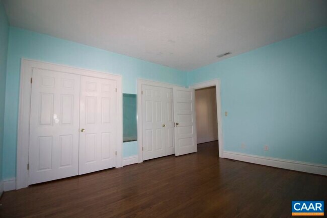 Foto del edificio - 325 Chestnut Ave