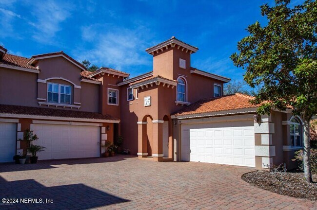 Building Photo - 158 Hidden Palms Ln