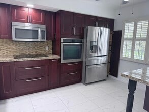 Building Photo - 1200 SW 125th Ave
