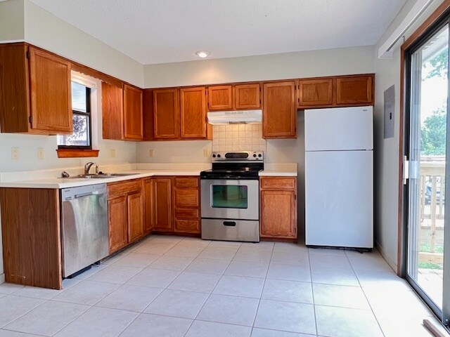 Foto del edificio - 1023 NE Lindsay Ave