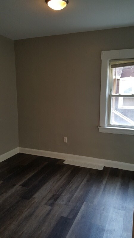 Foto del edificio - 2511 Hood Ave