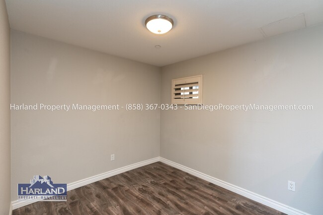Foto del edificio - 7514 Girard Ave
