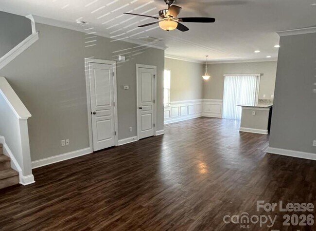 Foto del edificio - 340 Halton Crossing Dr SW