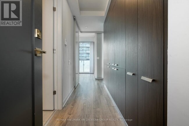 Building Photo - 50A Charles St E