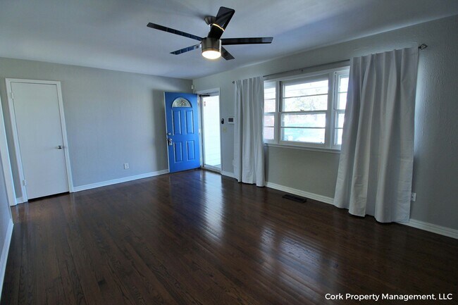 Building Photo - 2736 Orlando Rd
